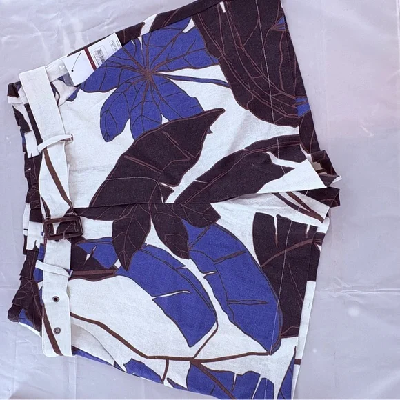 Sofia by Sofia Vergara Tropical Botanical Belted High Waist Shorts Size 4 - Picture 9 of 9